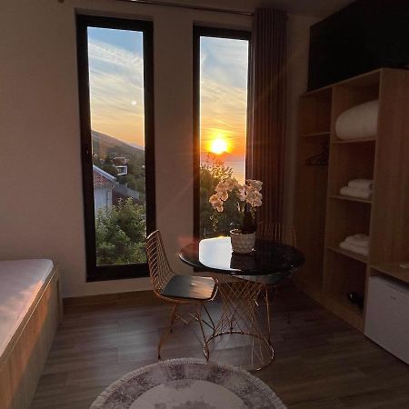 Four Generation Hotel Shiroka Ngoại thất bức ảnh