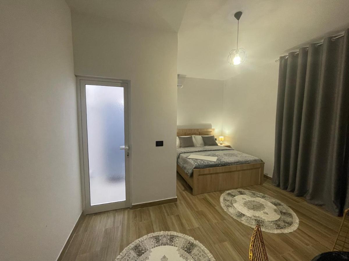 Four Generation Hotel Shiroka Ngoại thất bức ảnh