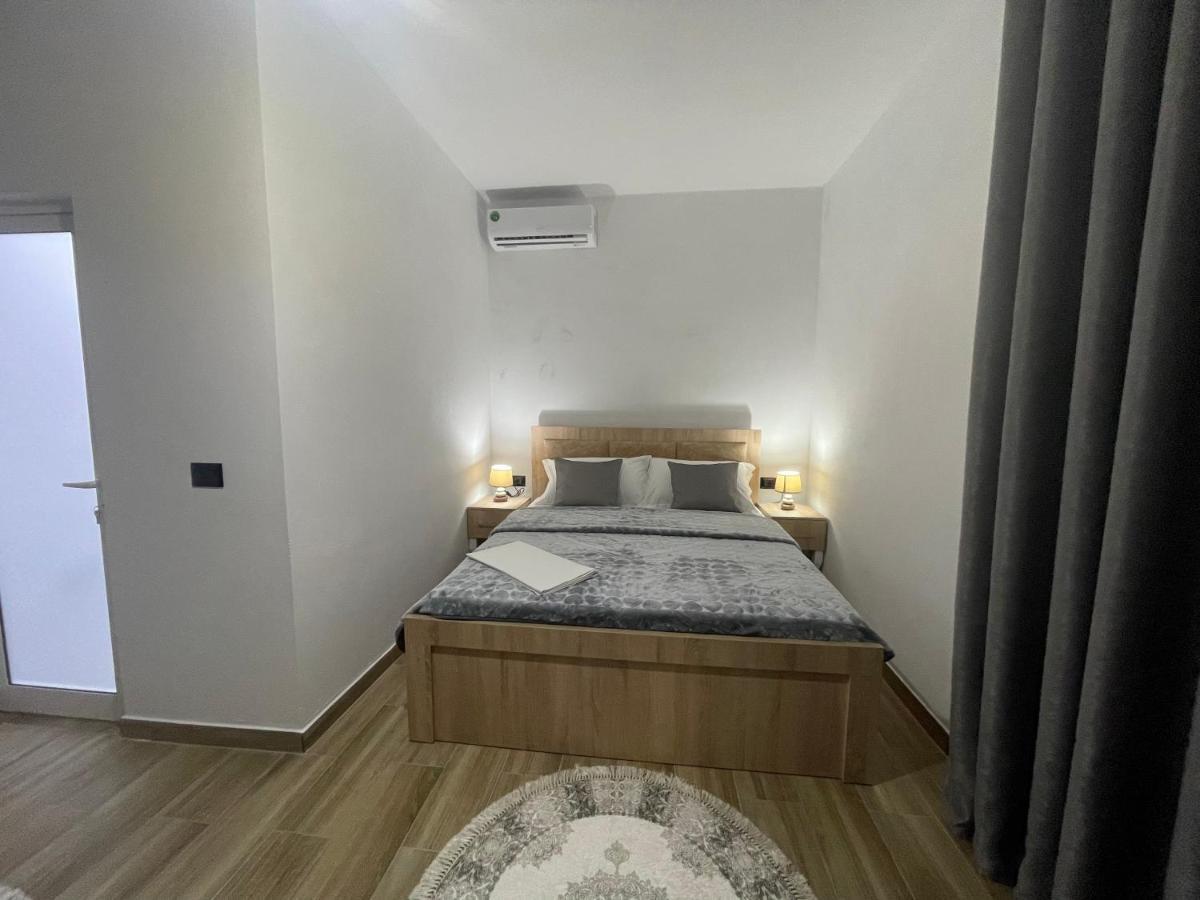 Four Generation Hotel Shiroka Ngoại thất bức ảnh