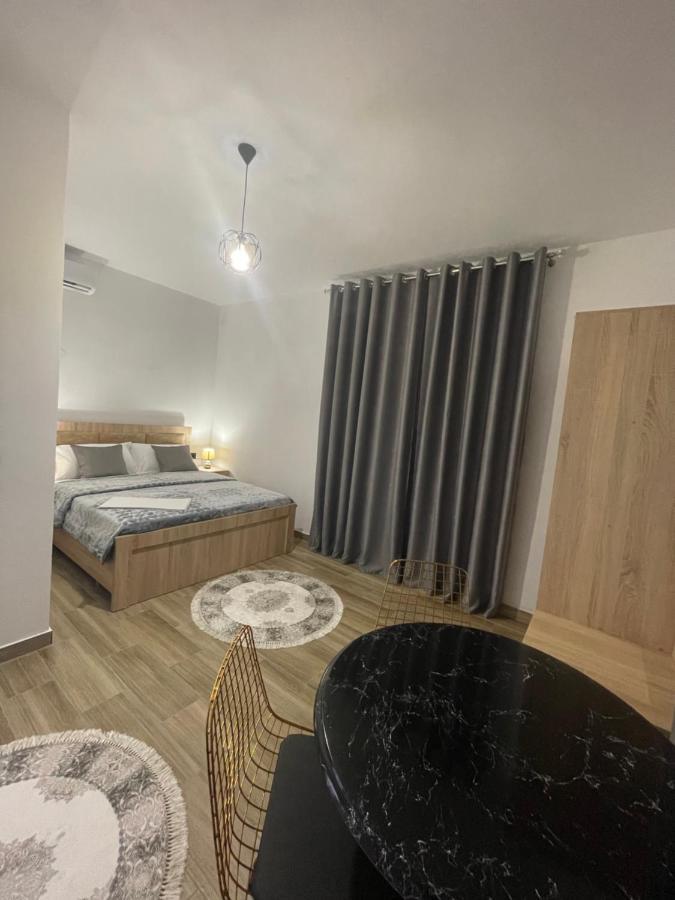 Four Generation Hotel Shiroka Ngoại thất bức ảnh