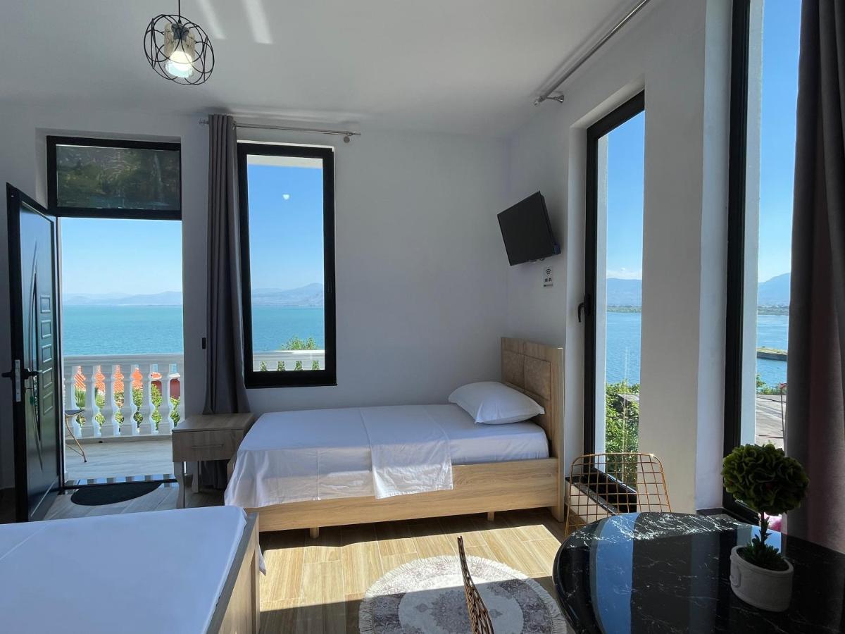 Four Generation Hotel Shiroka Ngoại thất bức ảnh