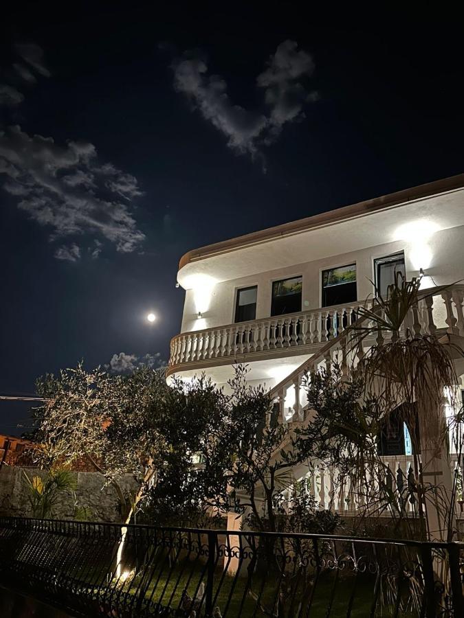 Four Generation Hotel Shiroka Ngoại thất bức ảnh